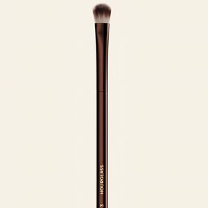 Hourglass All Over Shadow Brush No.3 Eye Shadow Brush